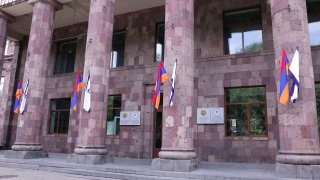 Министр Жанна Андреасян в Государственном институте физической культуры и спорта Армении