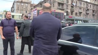 Никол Пашинян на капитальном ремонте Киевского моста в Армении